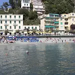 Baia Hotel