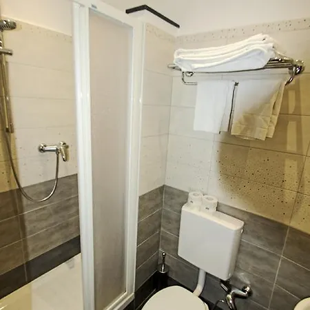 Ξενοδοχείο Baia 3*