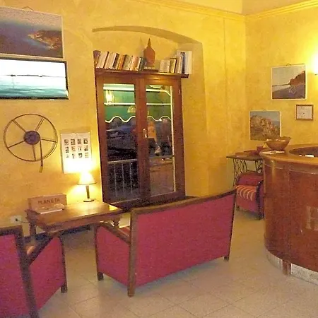 Baia 3* مونتيروسّو ال ماري