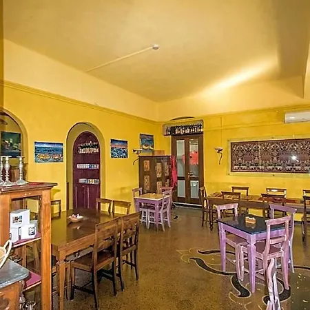 Ξενοδοχείο Baia 3*